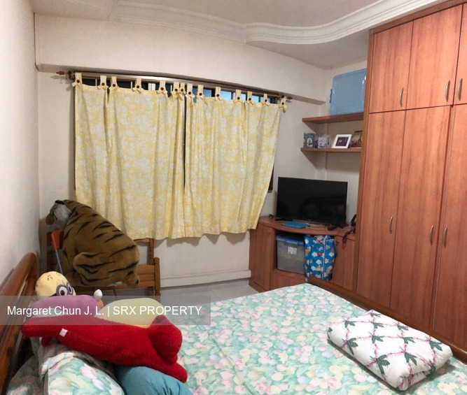 Blk 240 Hougang Street 22 (Hougang), HDB 3 Rooms #172678412